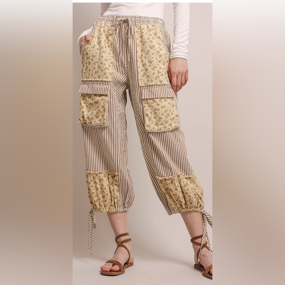 Blue velvet Floral Patchwork Striped cropped Pants